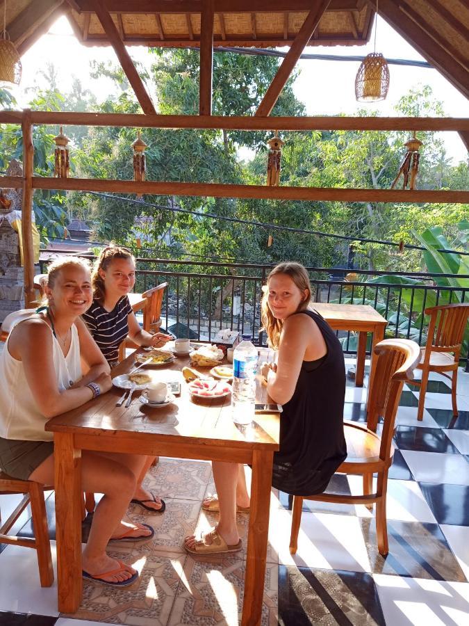 Happy Penida Hostel Toyapakeh Ngoại thất bức ảnh